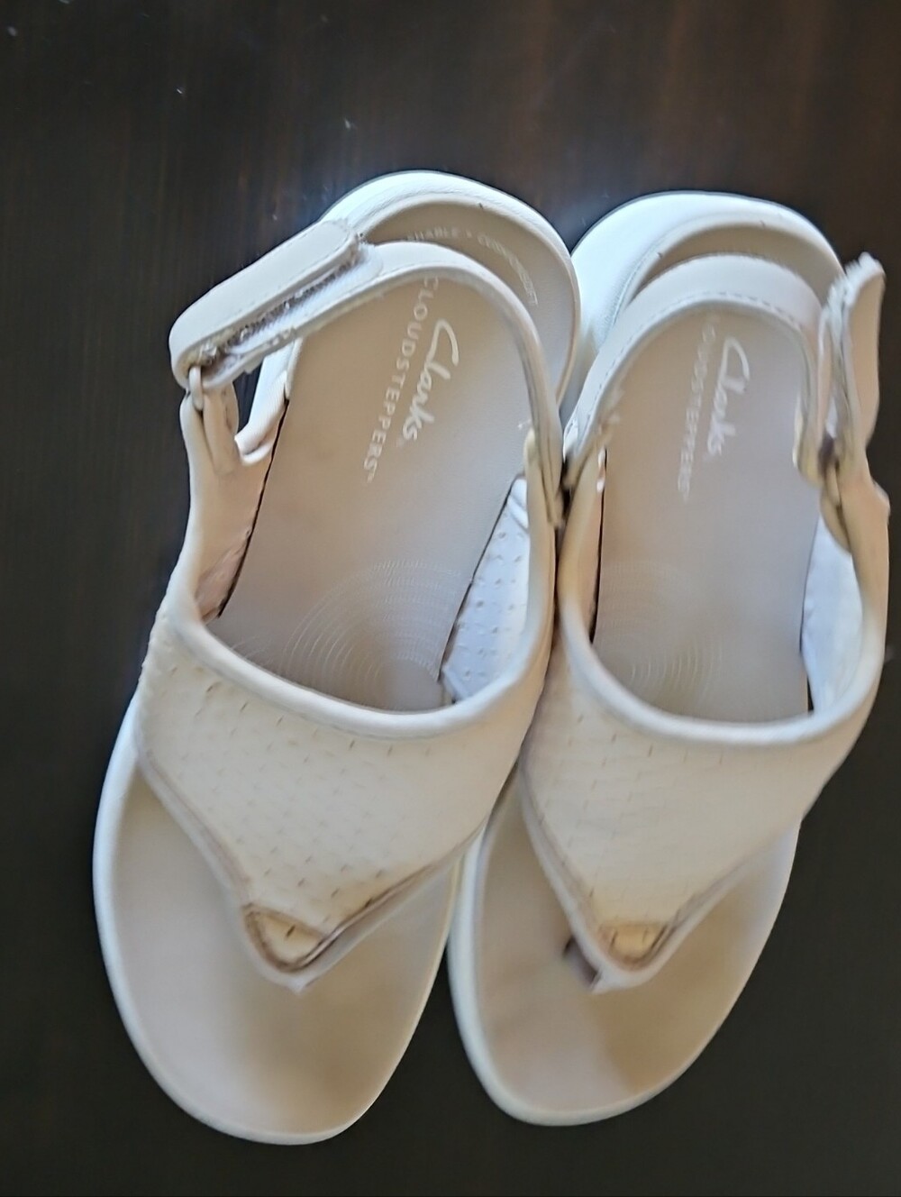 Clarks Cream Light Tan Slingback Sandals